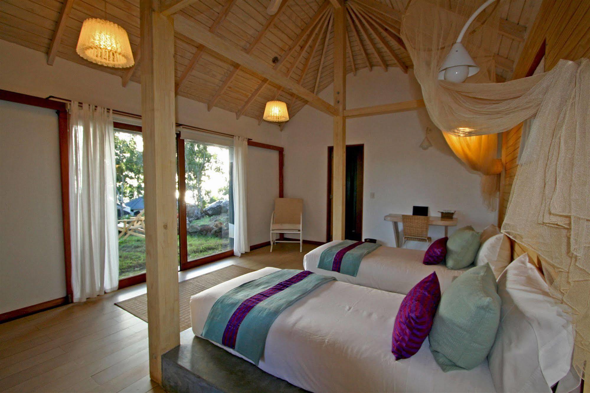 Altiplanico Isla De Pascua Hotel อังกาโรอา ภายนอก รูปภาพ
